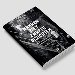 Mannen met zwarte gezichten